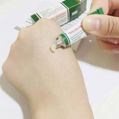 Kem trị nhiệt miệng Trinolone Oral Paste Thái Lan