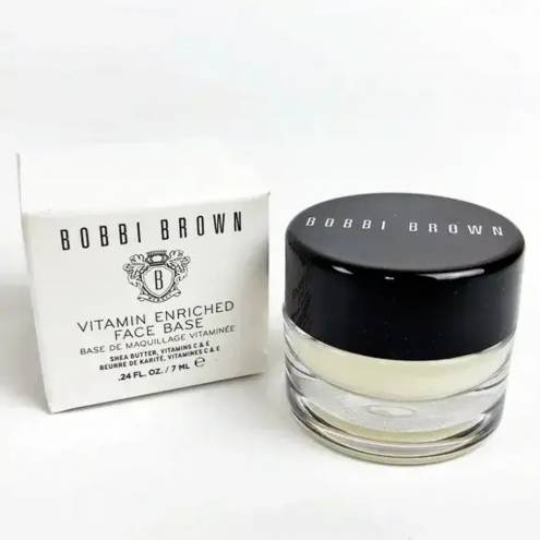 Kem Lót Bobbi Brown Vitamin Enriched Face Base