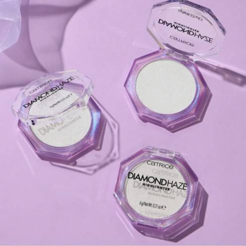 Phấn bắt sángg Catrice Diamind Haze Highligher 6g
