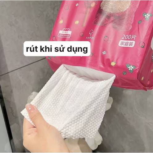 Túi khăn lau cotton 200 tờ Gấu Dâu đa năng 20x20cm