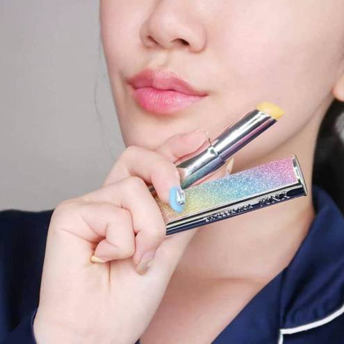 Son Dưỡng Môi Hàn Quốc Đổi Màu YNM Rainbow Honey Lip Balm