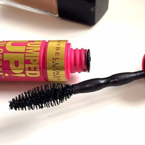 Mascara Maybelline The Pumped Up Colossal Volum Express 