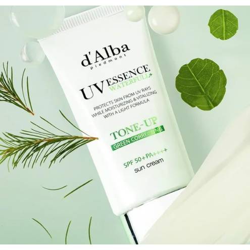  Kem chống nắng nâng tone, dịu da d'Alba Waterfull Tone Up Green Correcting Sun Cream SPF50+ PA++++ 50ml