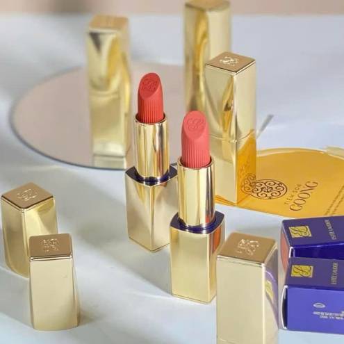 Son Estée Lauder Pure Color – Màu 699 Thrill Me 