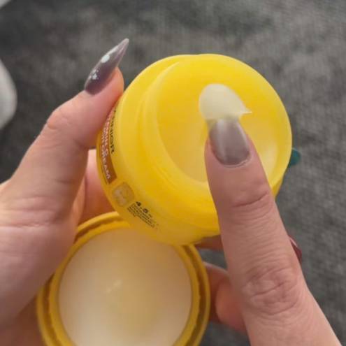 KEM DƯỠNG GARNIER MOCHI 30ml